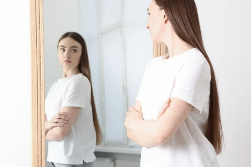 Teen bipolar disorder treatment in Texas at Mindful Health providing psychiatric evaluation, medication management, and evidence-based therapy to help adolescents manage mood swings and stabilize symptoms.